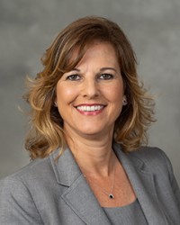 Lee Faculty portrait